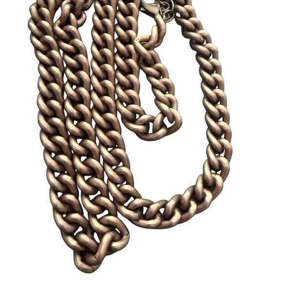 Sabika Long Chainlink Necklace Winter 2021 - Picture 2 of 8